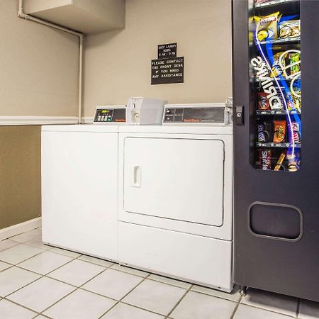 Super 8 By Wyndham Vacaville Εξωτερικό φωτογραφία