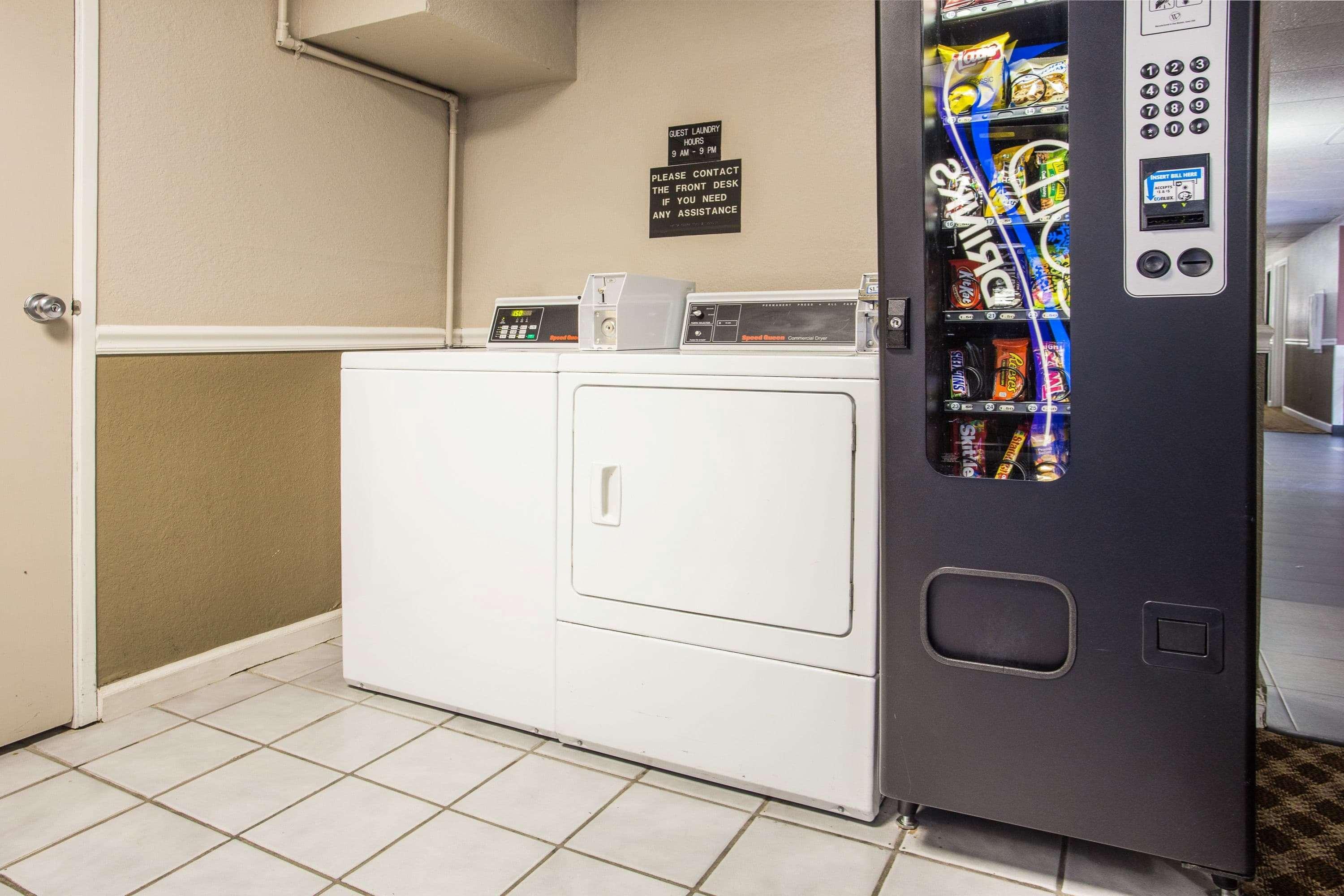 Super 8 By Wyndham Vacaville Εξωτερικό φωτογραφία