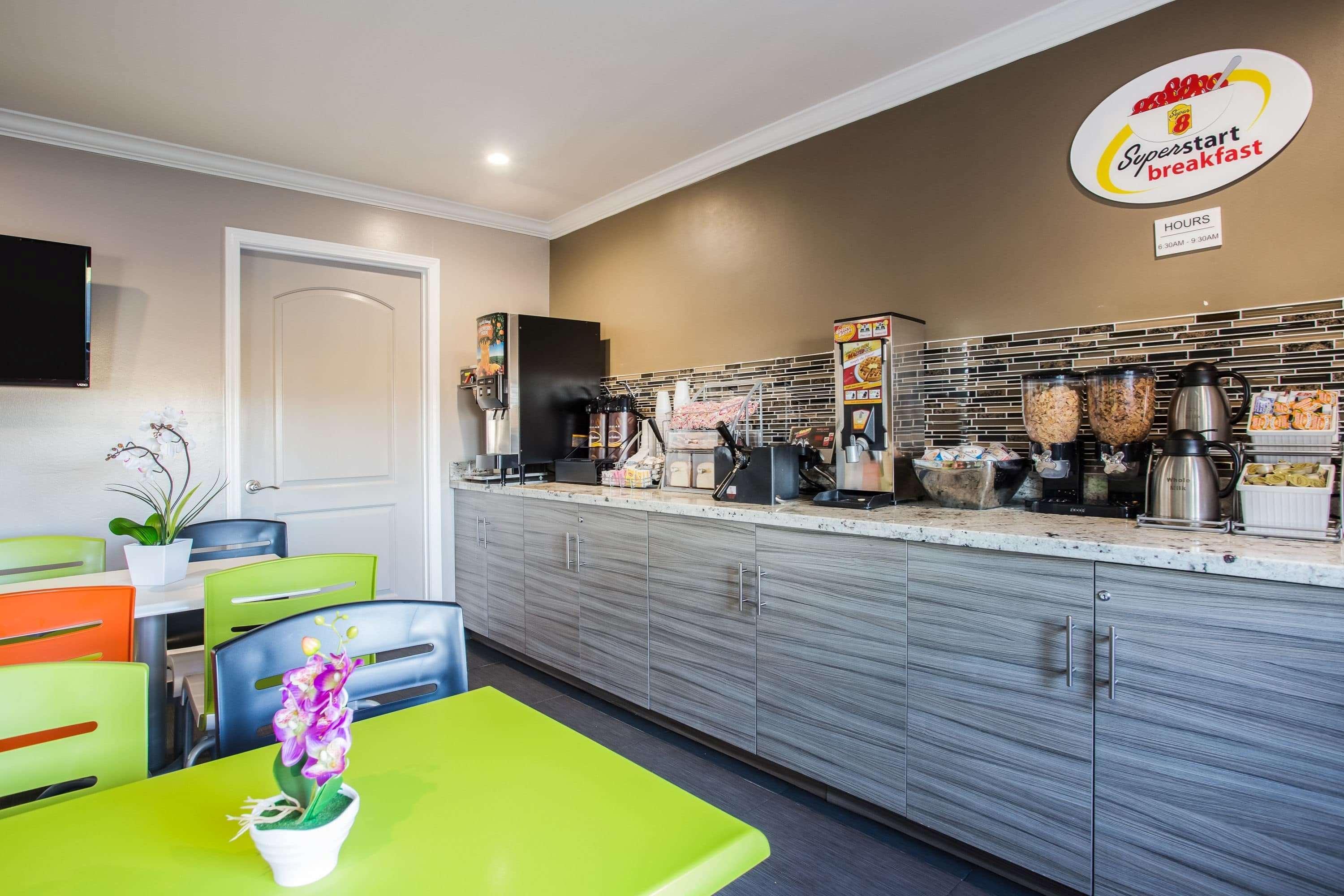 Super 8 By Wyndham Vacaville Εξωτερικό φωτογραφία