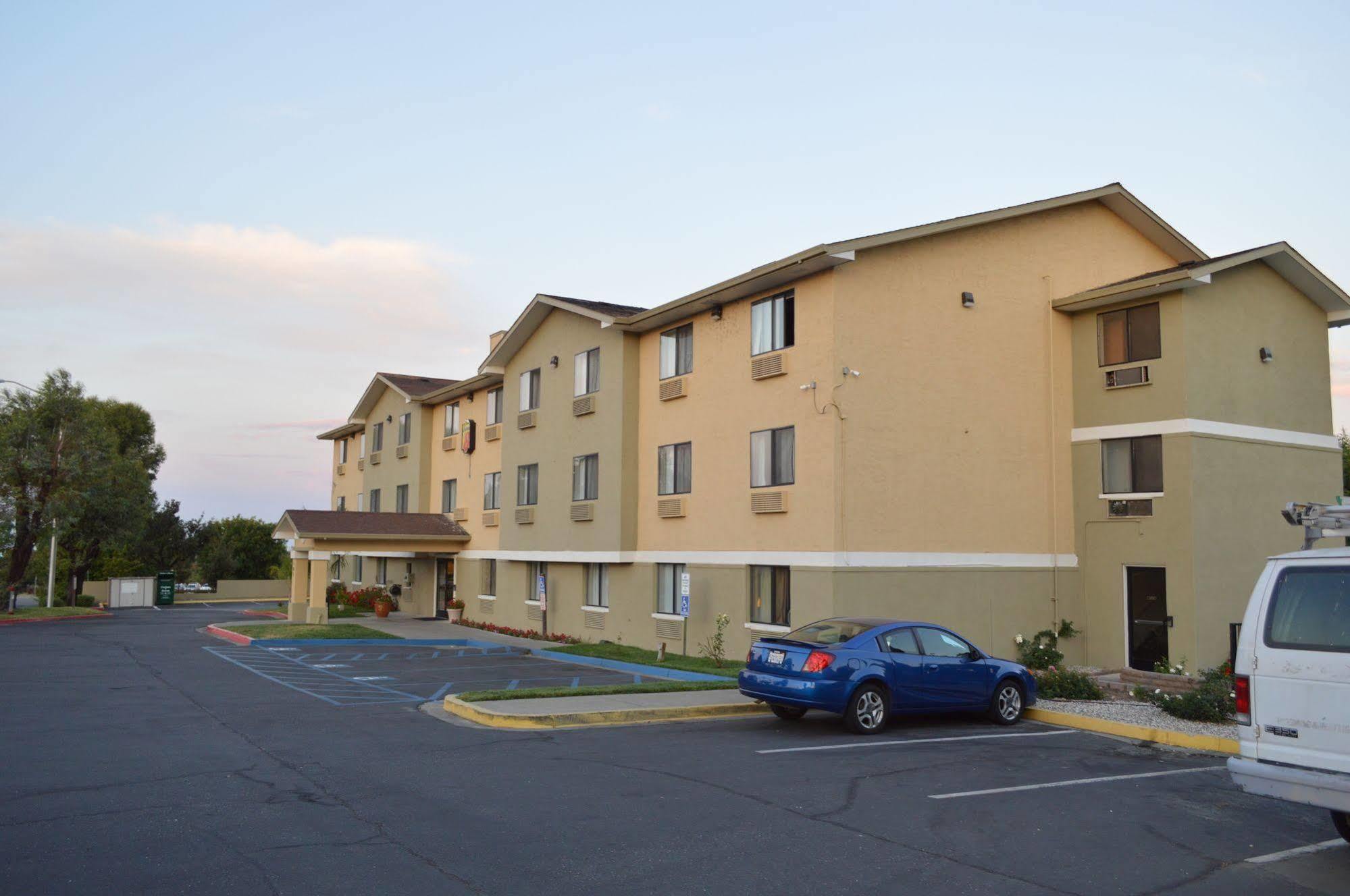 Super 8 By Wyndham Vacaville Εξωτερικό φωτογραφία