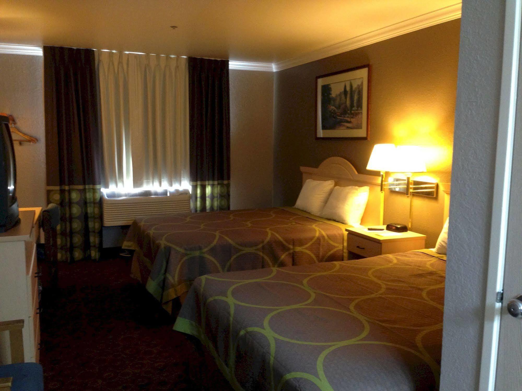Super 8 By Wyndham Vacaville Εξωτερικό φωτογραφία