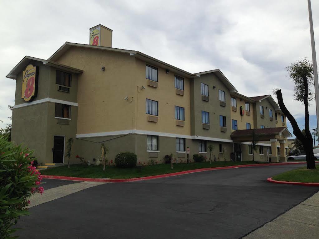 Super 8 By Wyndham Vacaville Εξωτερικό φωτογραφία
